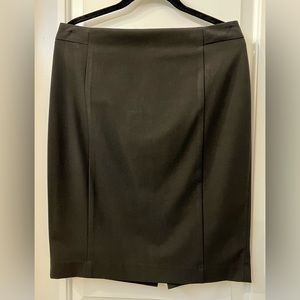 Ann Taylor Pencil Skirt in black; Size 10 Petite